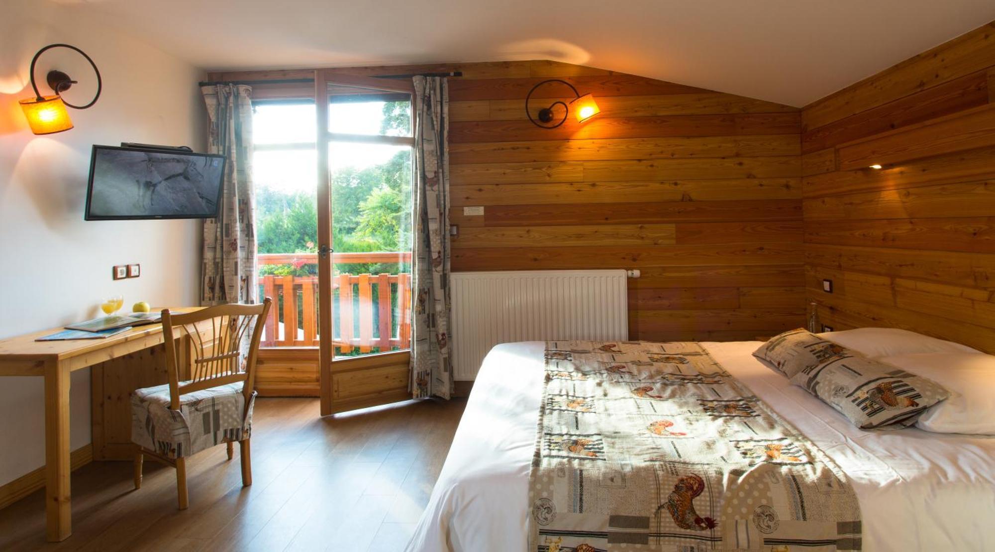 Logis Hotel Les Peupliers Baratier Eksteriør billede